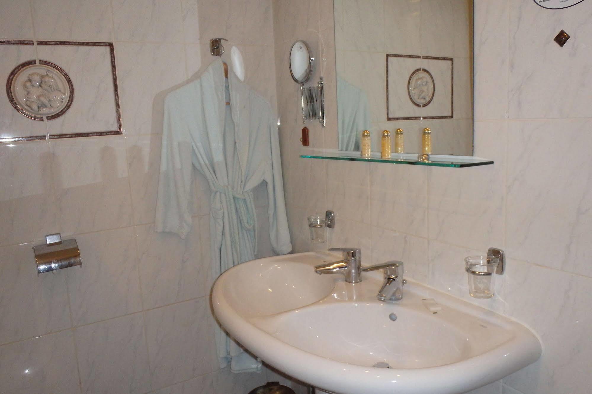 Hotel Maillot Neuilly-sur-Seine Εξωτερικό φωτογραφία